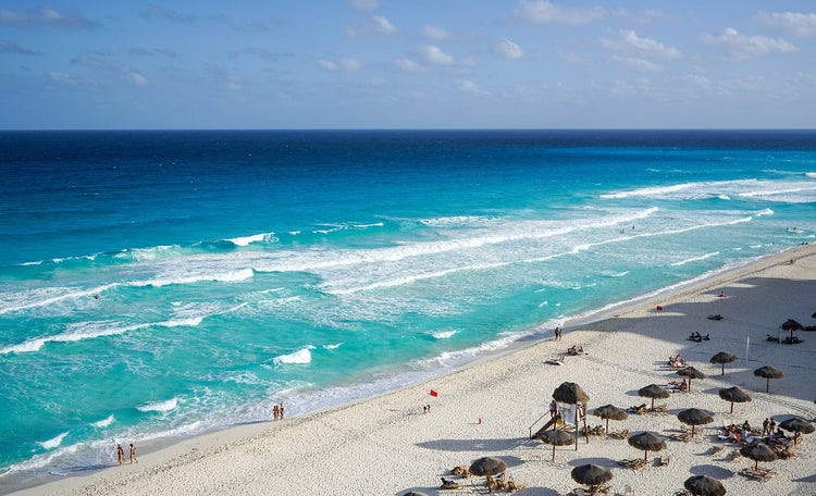 Vacances saison 2025 images personnalisables pour mugs