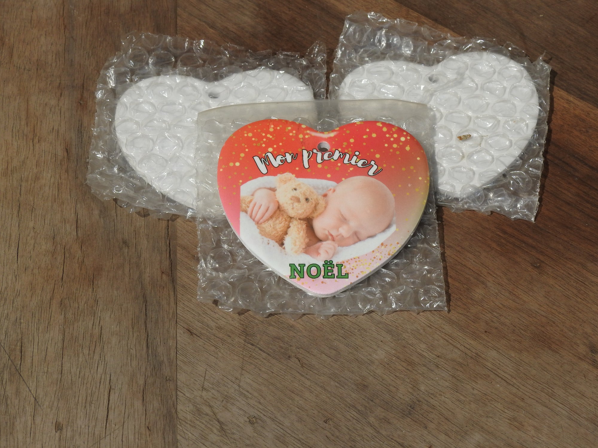 🎁 Décoration cœur ou boule suspendu(e)