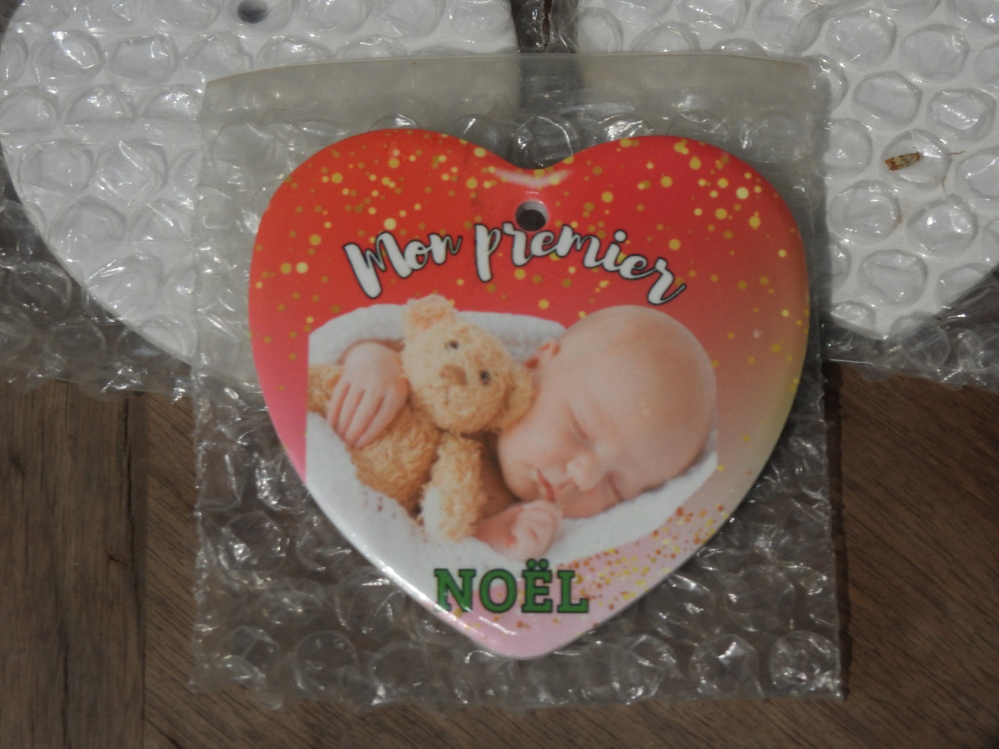 🎁 Décoration cœur ou boule suspendu(e)
